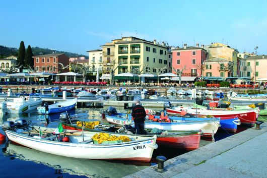 Der Hafen von Garda am Gardasee Der Hafen von Garda am Gardasee