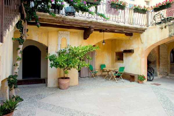 Borgo Alba Chiara Bilo Borgo Alba Chiara Bilo